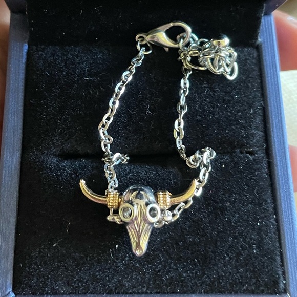 Silver and gold bull skull bracelet - Picture 5 of 5